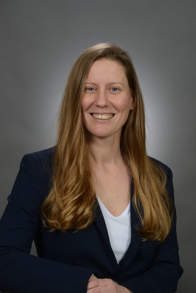 Renee Paplham headshot