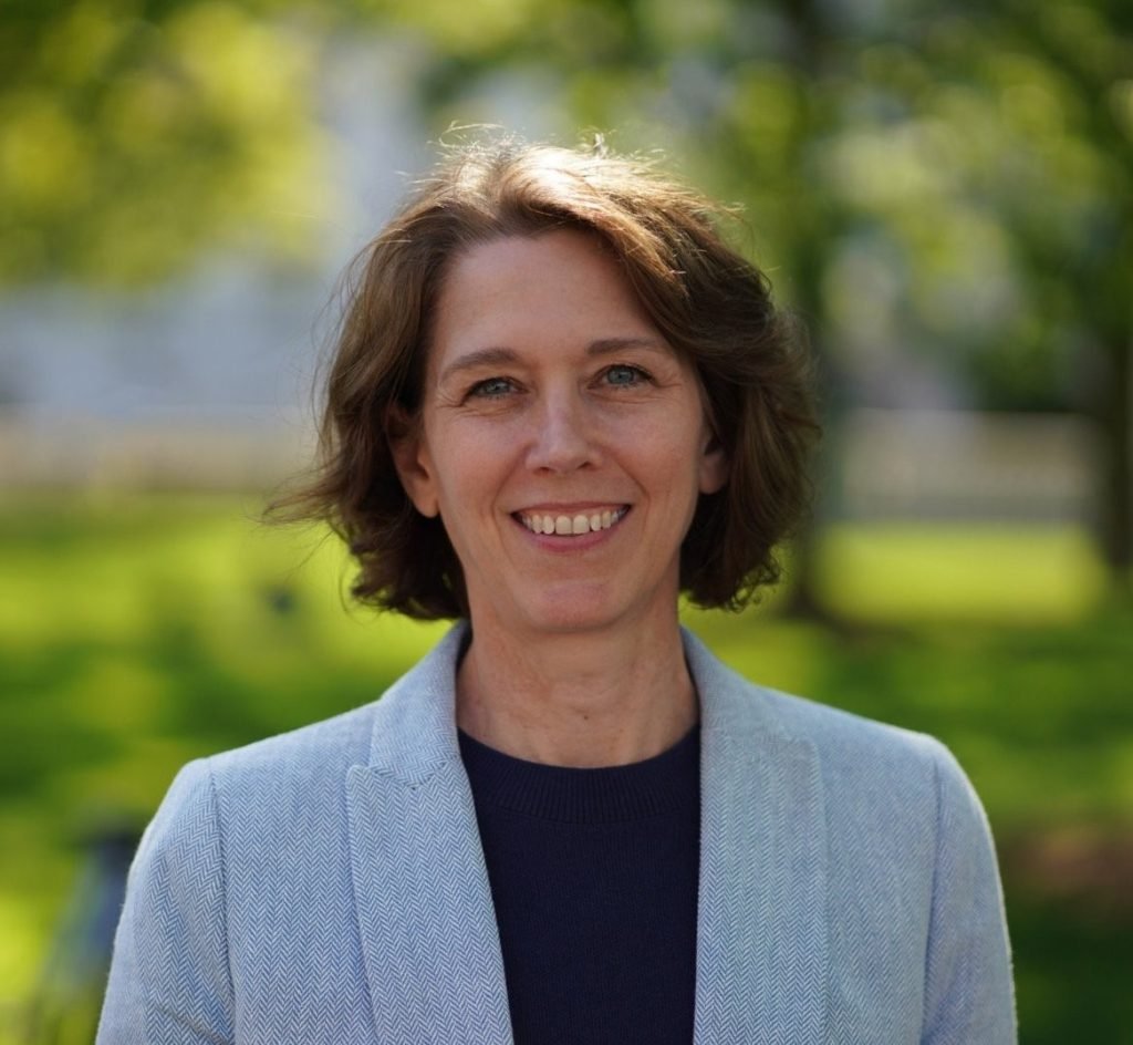 susan crawford portrait